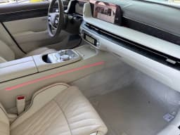 Genesis G90 3.5T e-SC AWD 2026 — side view