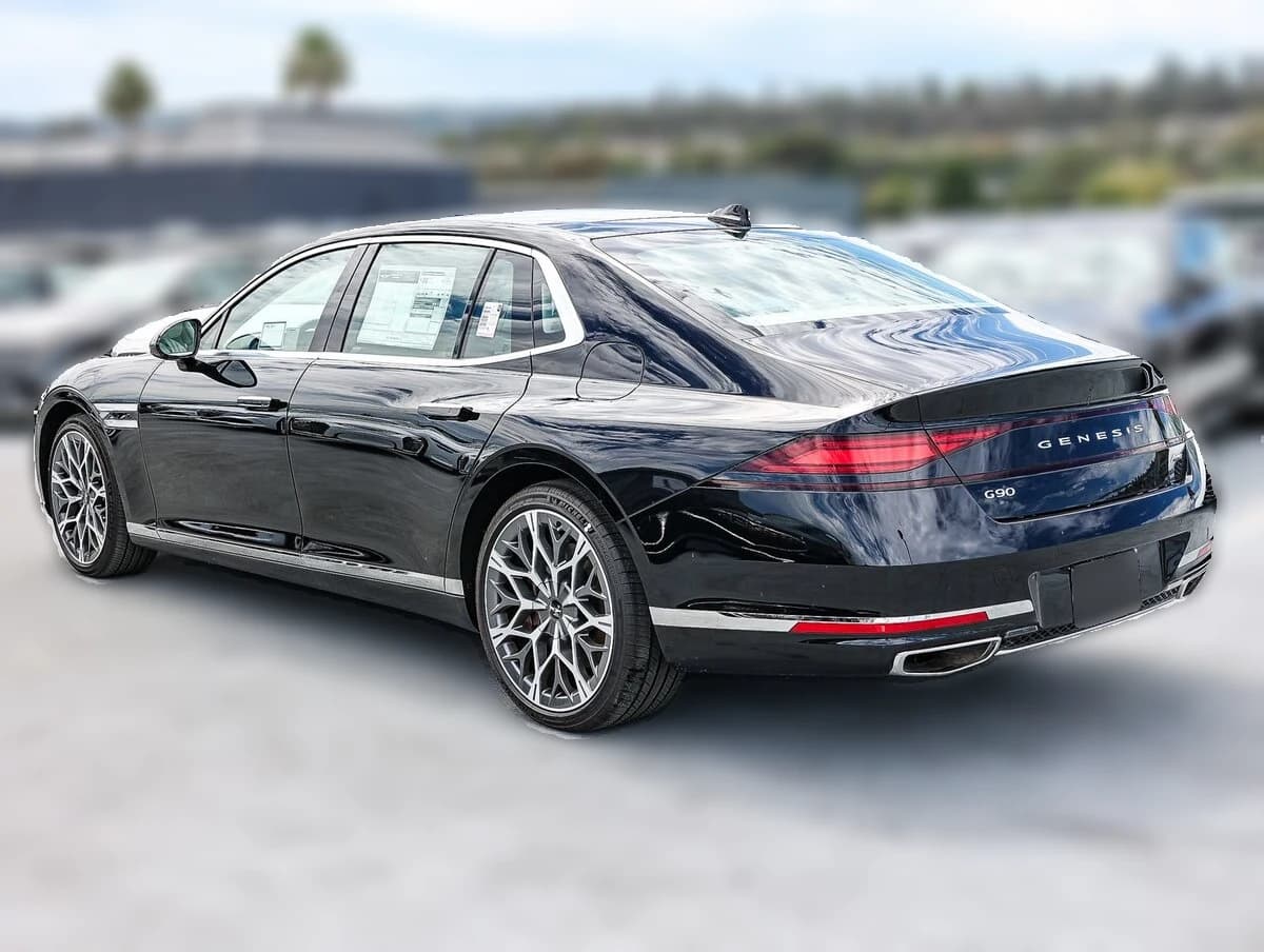 Genesis G90 3.5T e-SC AWD 2026 — side view