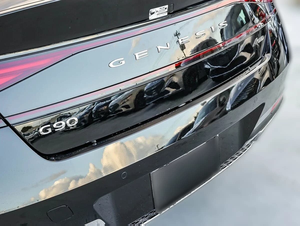 Genesis G90 e-SC 3.5T AWD 2026 — side view