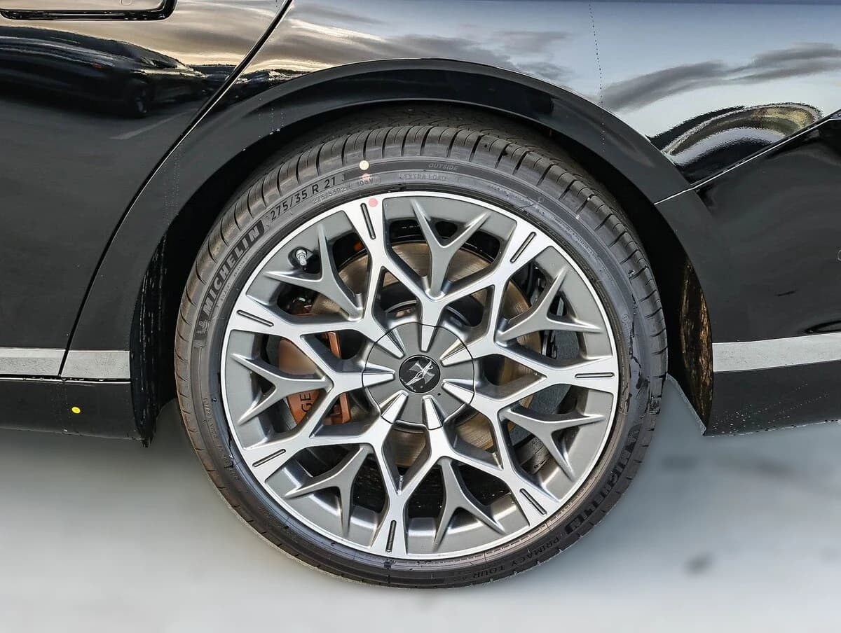 Genesis G90 e-SC 3.5T AWD 2026 — side view