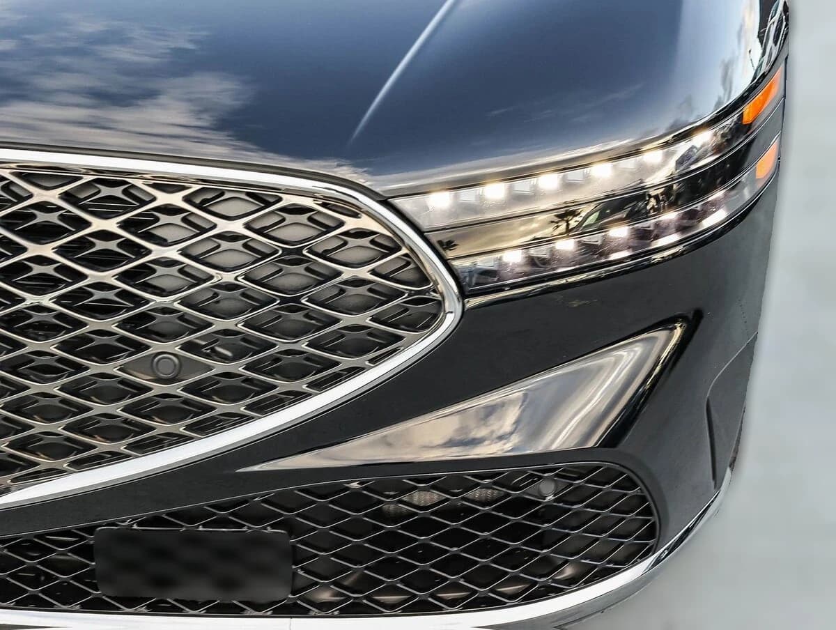 Genesis G90 e-SC 3.5T AWD 2026 — side view