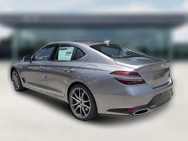 Genesis G70 2.5T RWD 2026 — side view