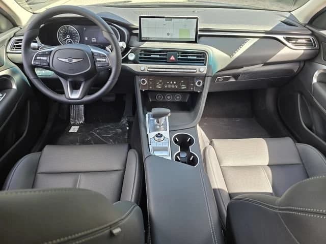 Genesis G70 2.5T RWD 2026 — side view