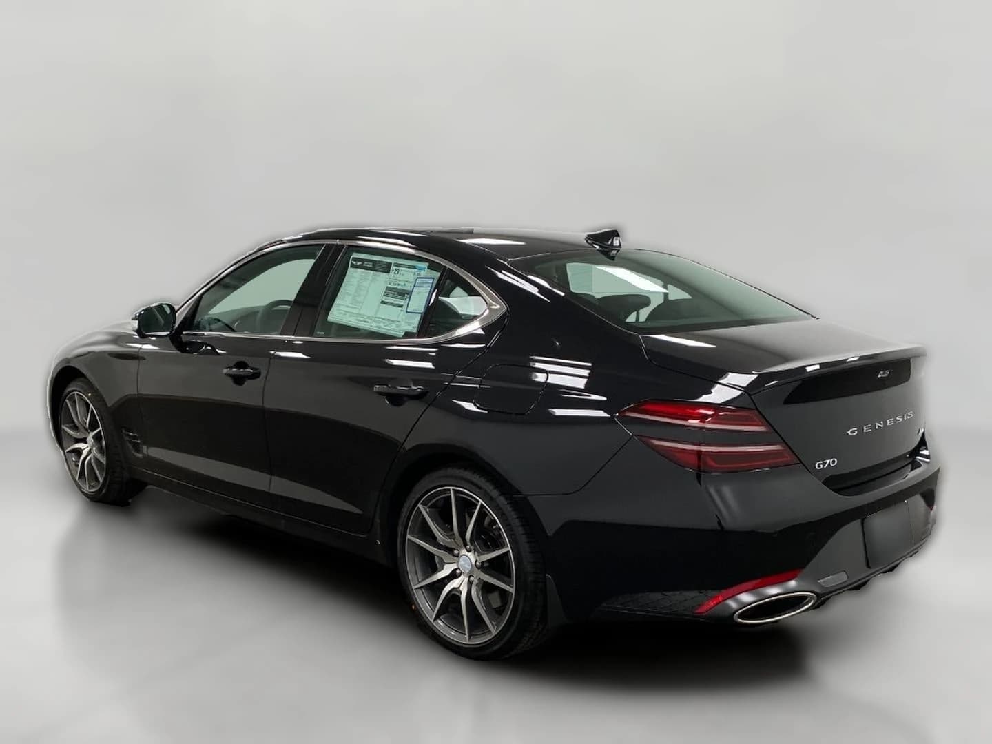 Genesis G70 2.5T Prestige AWD 2026 — side view