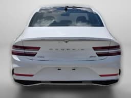 Genesis G80 2.5T Advanced AWD 2026 — side view