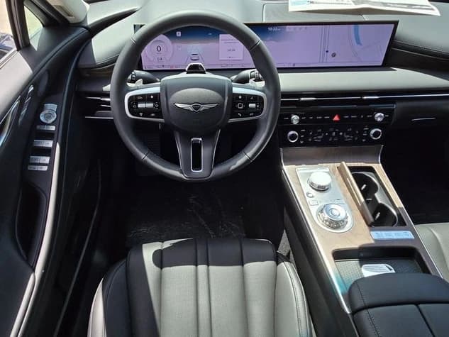 Genesis G80 2.5T Advanced AWD 2026 — side view