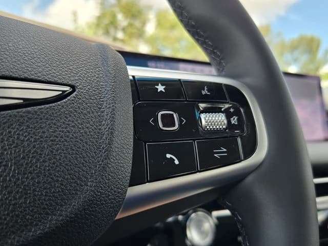 Genesis G80 2.5T Advanced AWD 2026 — side view