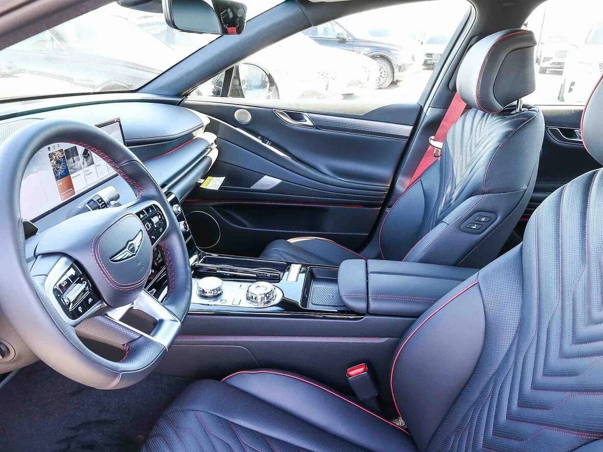 Genesis G80 2.5T Sport Prestige AWD 2026 — side view