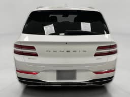 Genesis GV80 2.5T Advanced AWD 2026 — side view