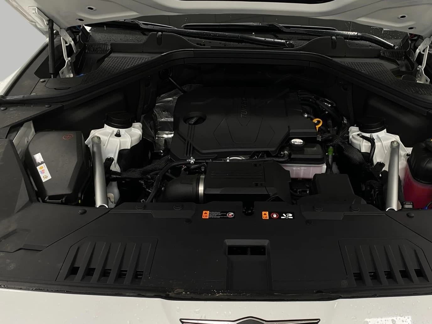 Genesis GV80 2.5T Advanced AWD 2026 — side view