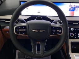 Genesis GV80 2.5T Advanced AWD 2026 — side view