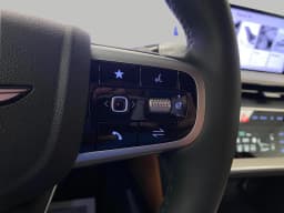 Genesis GV80 2.5T Advanced AWD 2026 — side view