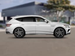 Genesis GV80 2.5T Advanced AWD 2026 — side view