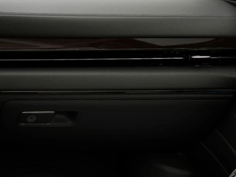 Genesis GV80 2.5T Advanced AWD 2026 — side view