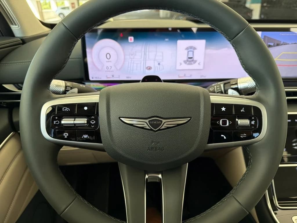 Genesis GV80 2.5T RWD 2026 — side view