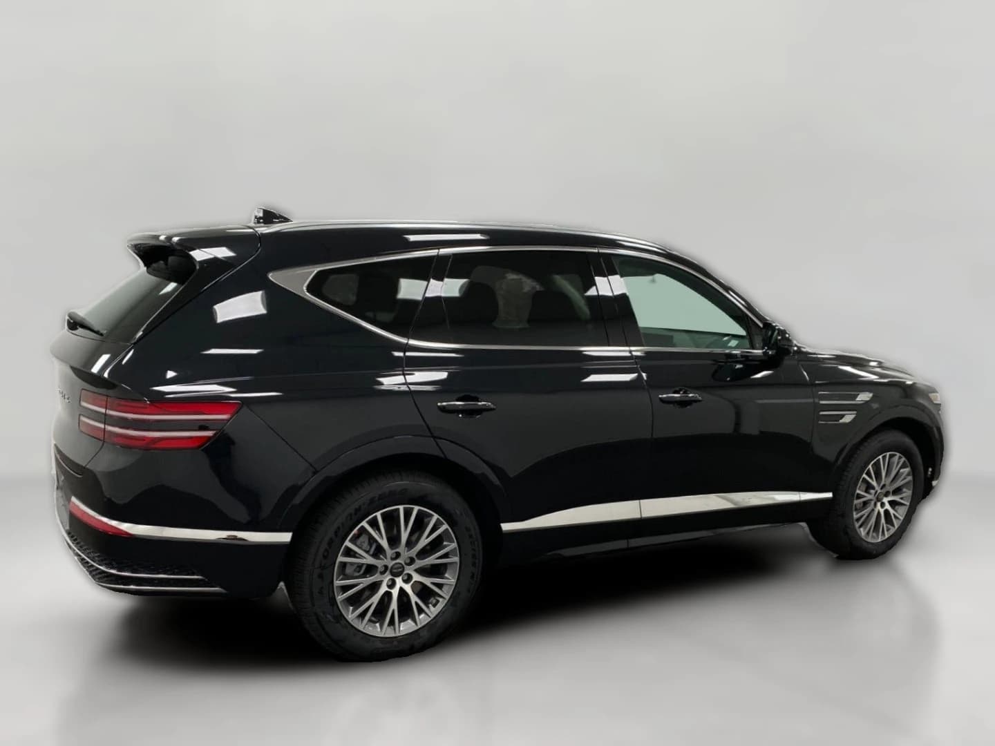 Genesis GV80 2.5T AWD 2027 — side view