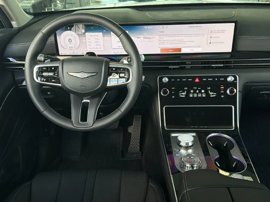 Genesis GV80 2.5T 2.5T AWD 2026 — side view