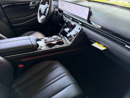 Genesis GV80 2.5T AWD 2026 — side view