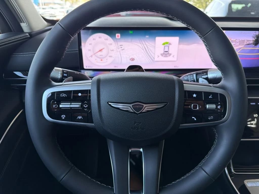 Genesis GV80 2.5T AWD 2026 — side view