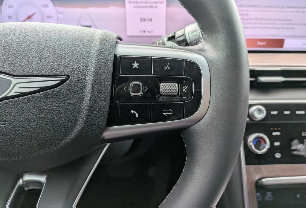 Genesis GV80 2.5T Select AWD 2026 — side view