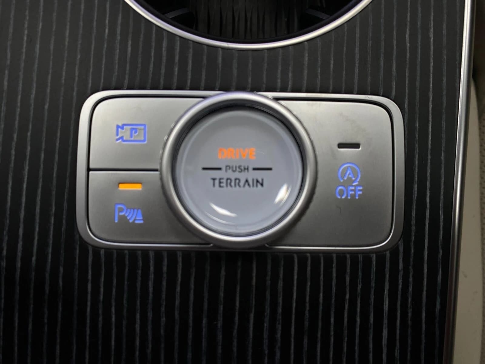 Genesis GV80 Coupe 3.5T e-SC Prestige AWD 2027 — side view