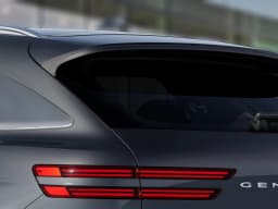 Genesis GV70 2.5T AWD 2027 — side view