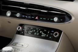 Genesis GV70 2.5T Select AWD 2027 — side view
