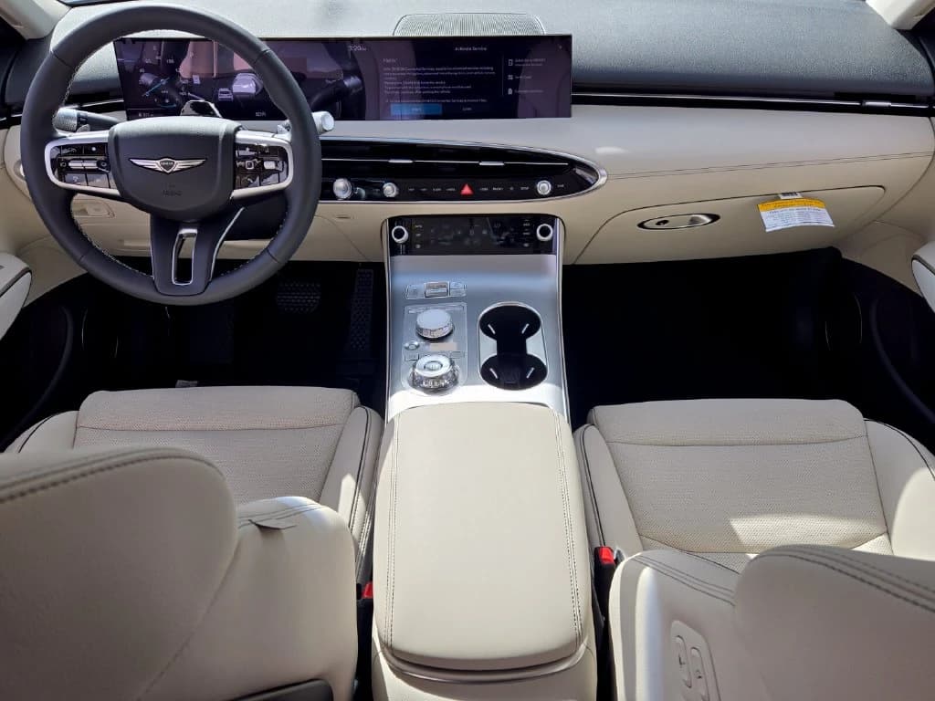 Genesis GV70 2.5T Advanced AWD 2027 — side view