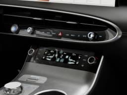Genesis Electrified GV70 19" AWD 2027 — side view