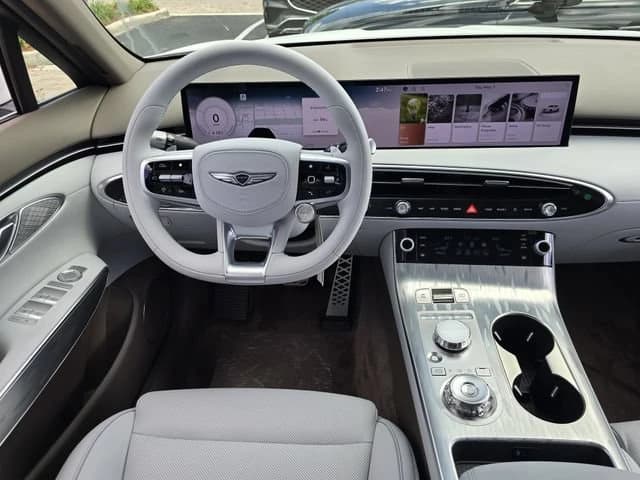Genesis Electrified GV70 19" AWD 2027 — side view