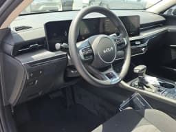 Kia K5 LXS Auto FWD 2026 — side view
