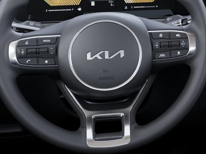 Kia K5 LXS Auto FWD 2026 — side view