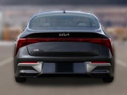 Kia K5 LXS Auto FWD 2026 — side view