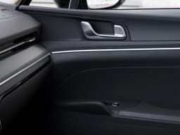 Kia K5 LXS Auto FWD 2026 — side view