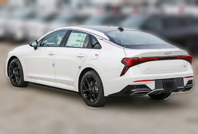 Kia K5 GT-Line Auto FWD 2026 — side view