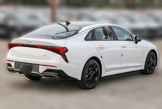 Kia K5 GT-Line Auto FWD 2026 — side view