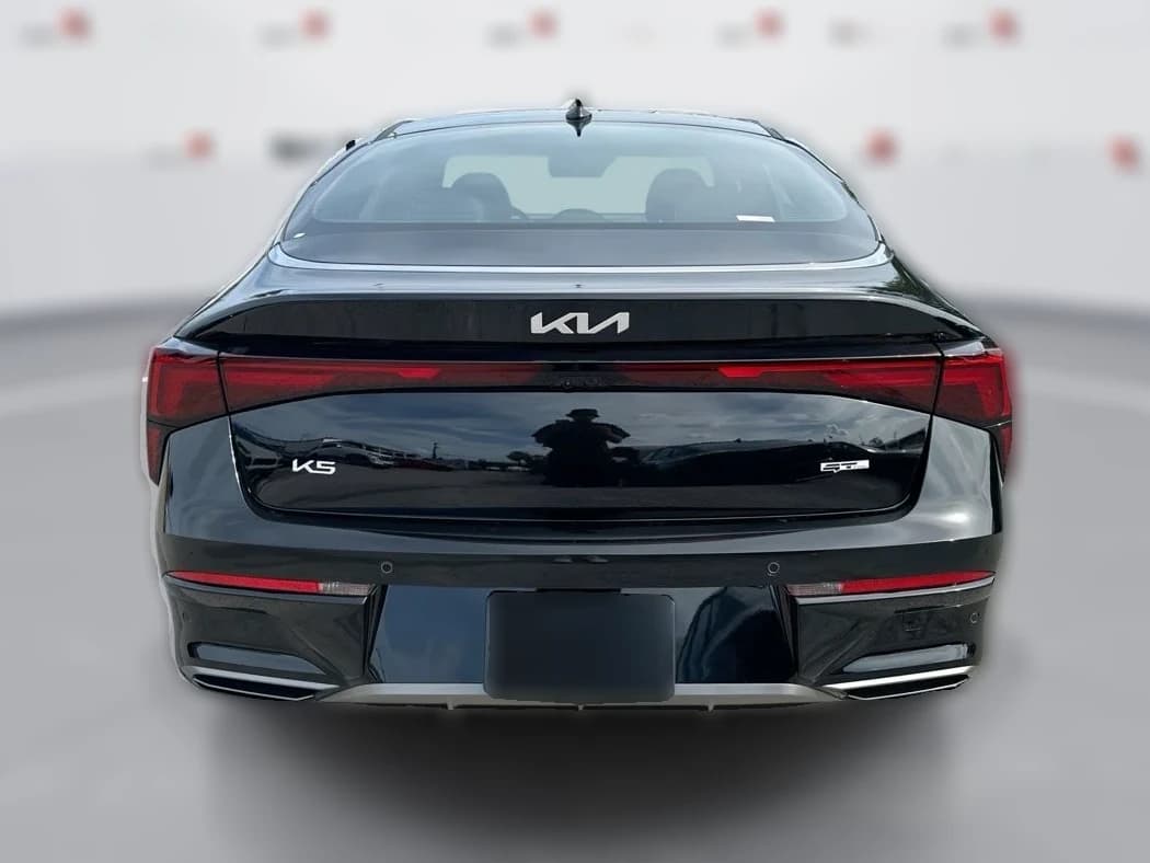 Kia K5 GT-Line Auto FWD 2026 — side view