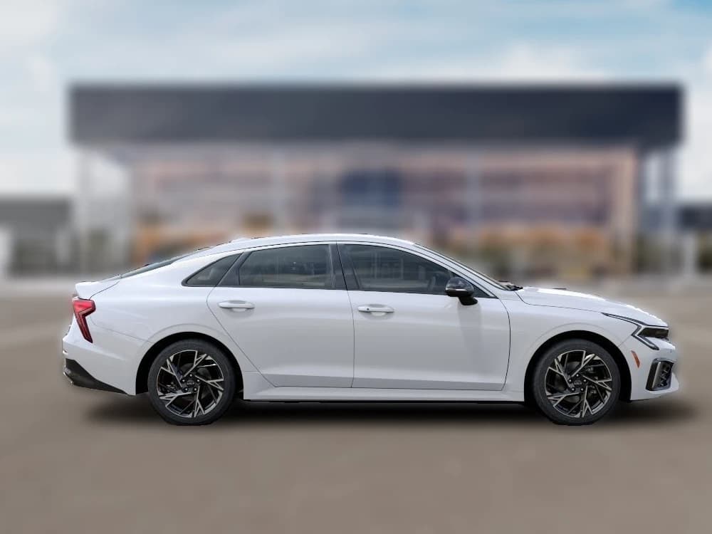 Kia K5 GT-Line Auto FWD 2026 — side view