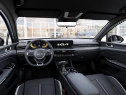 Kia K5 GT-Line Auto FWD 2026 — side view