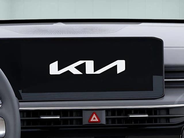 Kia K5 GT-Line Auto AWD 2026 — side view