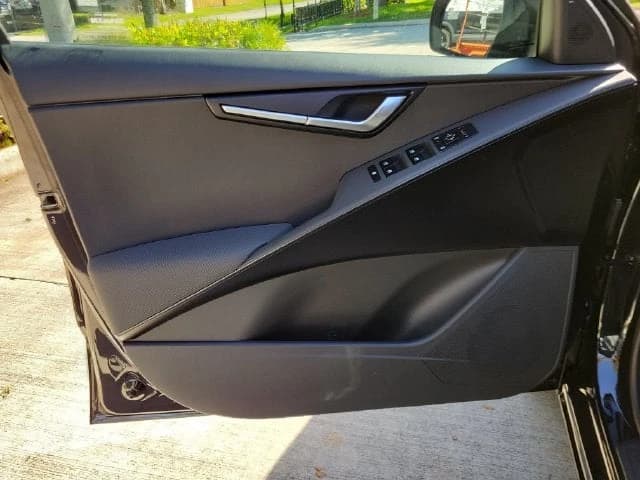 Kia Niro LX FWD 2027 — side view