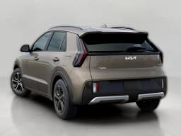 Kia Niro LX FWD 2027 — side view