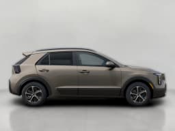 Kia Niro LX FWD 2027 — side view