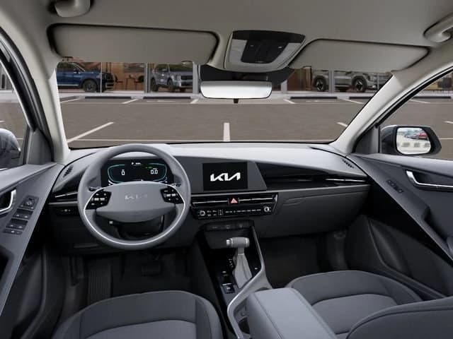 Kia Niro LX FWD 2026 — side view