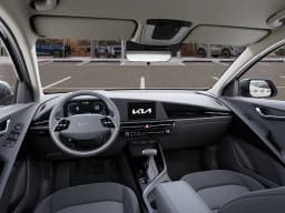 Kia Niro LX FWD 2026 — side view