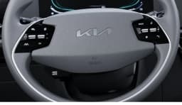 Kia Niro LX FWD 2026 — side view