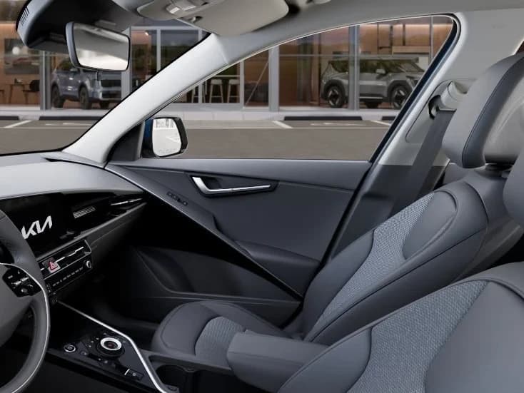 Kia Niro EV Wind FWD 2026 — side view
