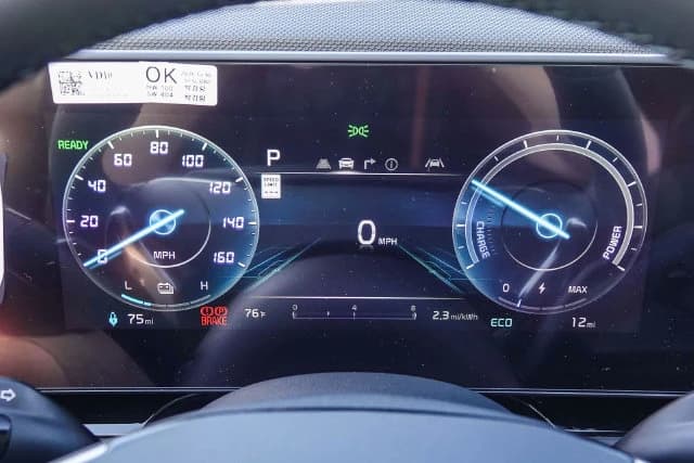 Kia Niro EV Wind FWD 2026 — side view