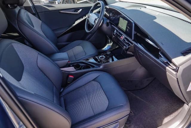 Kia Niro EV Wind FWD 2026 — side view