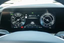 Kia Niro EV Wind FWD 2026 — side view